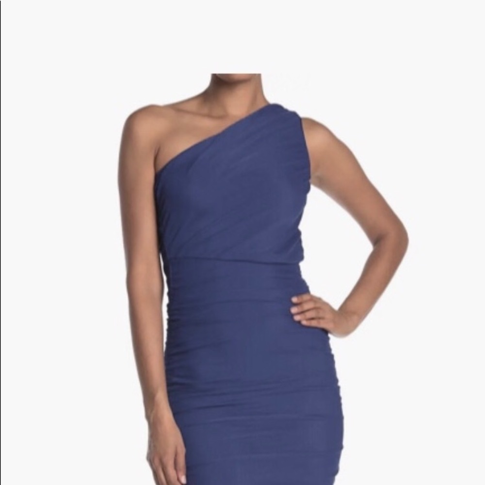 SEXY ONE SHOULDER MIDI RUCHED COCKTAIL DRESS. (NWT)